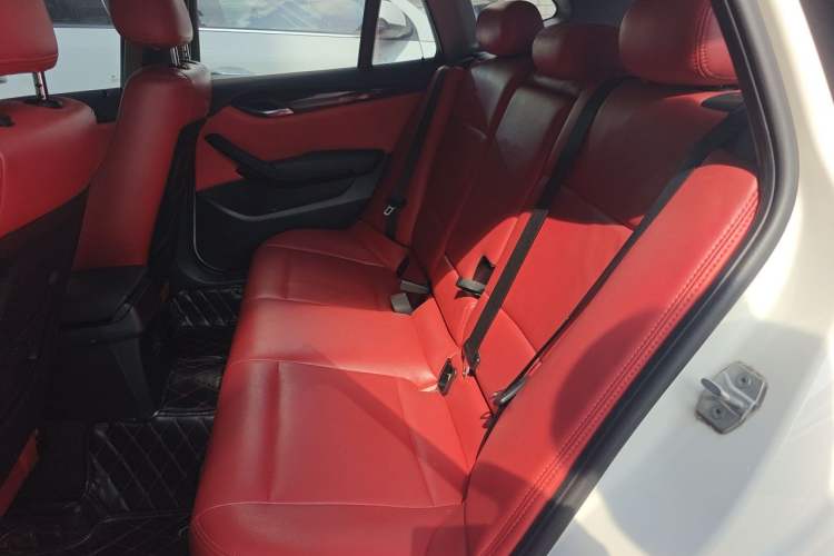 Used BMW X1 2015 sDrive18i Fashion Upgrade Edition Left Rear Seat