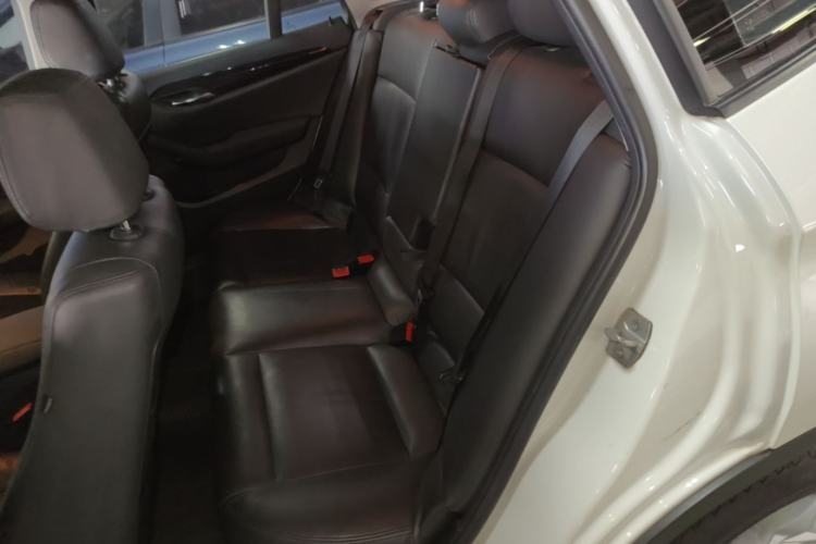 Used BMW X1 2015 sDrive18i Fashion Upgrade Edition Left Rear Seat