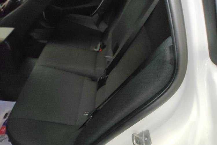 Used BMW X1 2015 sDrive18i Fashion Upgrade Edition Left Rear Seat