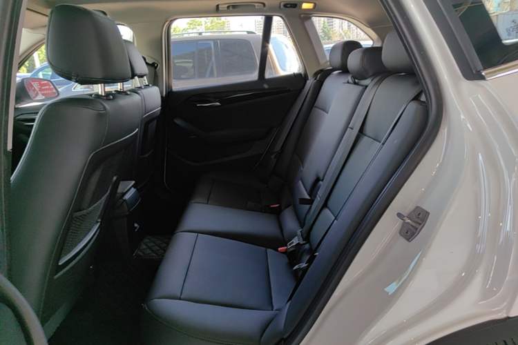 Used BMW X1 2015 sDrive18i Fashion Upgrade Edition Left Rear Seat