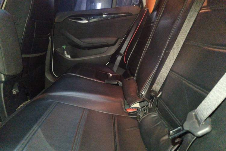 Used BMW X1 2015 sDrive18i Fashion Upgrade Edition Left Rear Seat