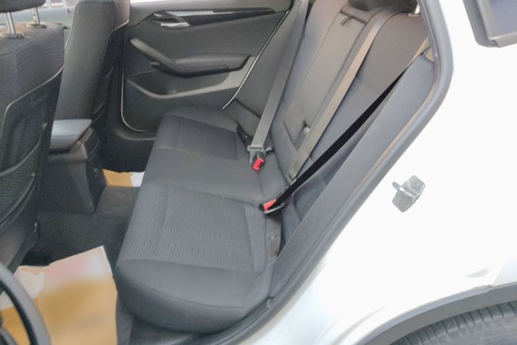 Used BMW X1 2015 sDrive18i Fashion Upgrade Edition Left Rear Seat