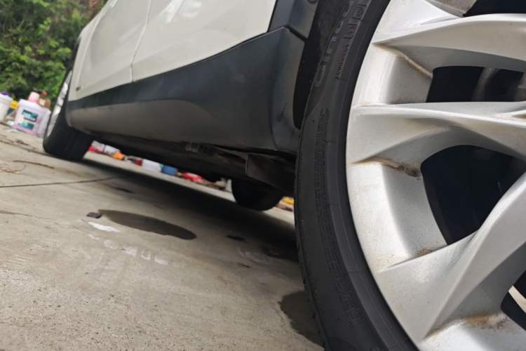 Used BMW X1 2015 sDrive18i Fashion Upgrade Edition Left Side Sill