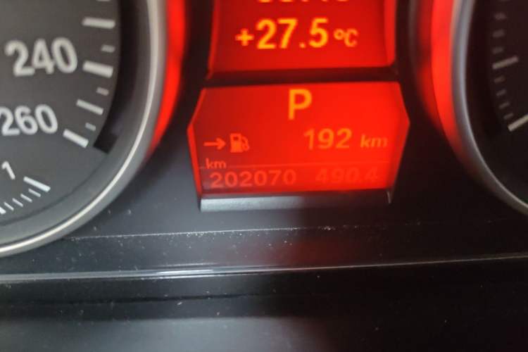 Used BMW X1 2015 xDrive20i X Package Upgrade Edition Odometer Close Up
