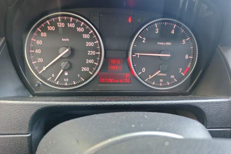 Used BMW X1 2015 sDrive18i Leading Edition Odometer Close Up