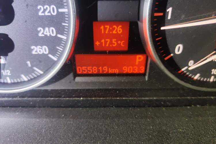 Used BMW X1 2015 xDrive20i Fashion Model Odometer Close Up
