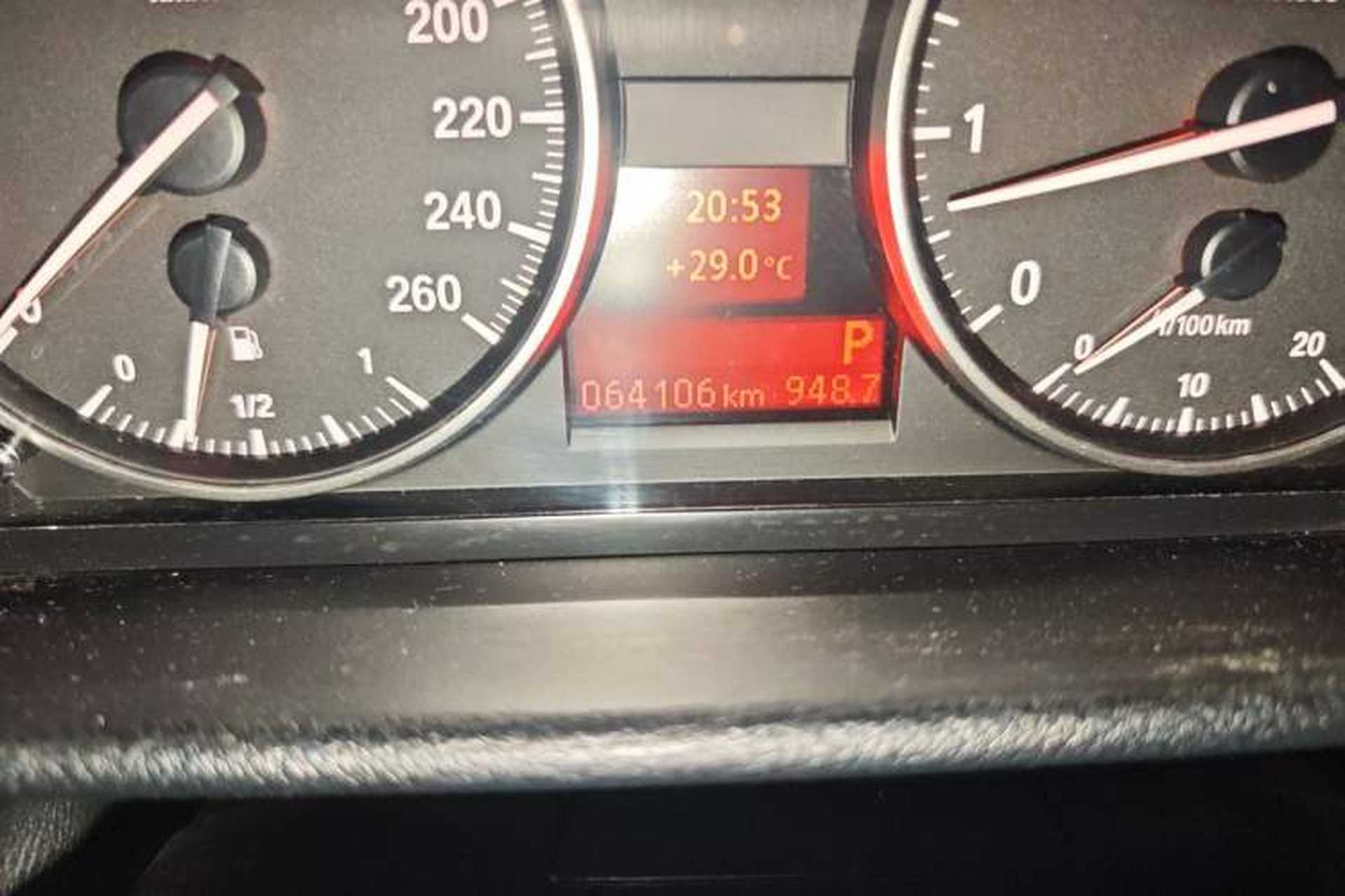 Used BMW X1 2015 sDrive18i Leading Edition Odometer Close Up