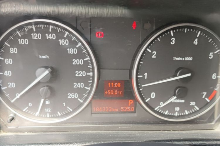 Used BMW X1 2015 sDrive18i Fashion Upgrade Edition Odometer Close Up