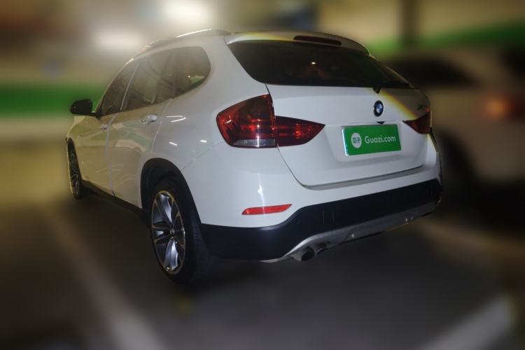 Used BMW X1 2015 sDrive18i Leading Edition Rear Left 45 Deg