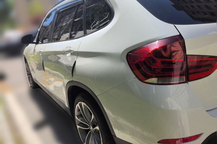 Used BMW X1 2015 sDrive18i Leading Edition Rear Left 45 Deg