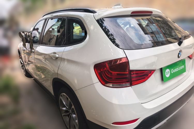 Used BMW X1 2015 sDrive18i Leading Edition Rear Left 45 Deg