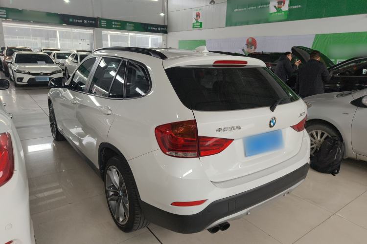 Used BMW X1 2015 sDrive18i Leading Edition Rear Left 45 Deg