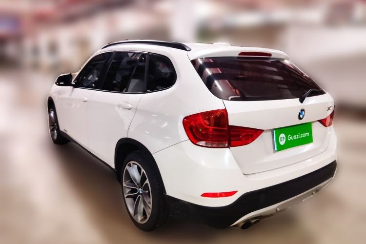 Used BMW X1 2015 sDrive18i Leading Edition Rear Left 45 Deg