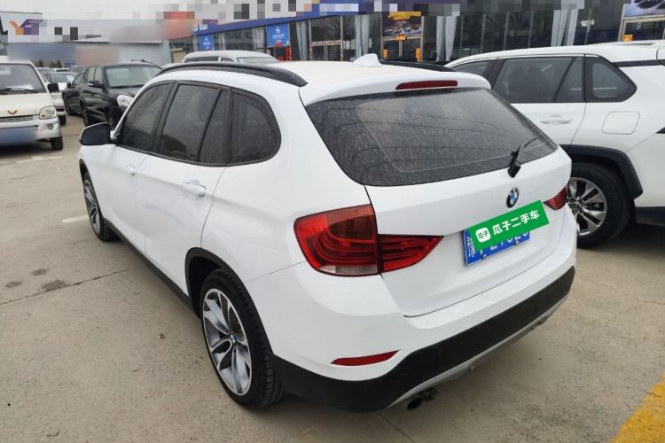 Used BMW X1 2015 sDrive18i Leading Edition Rear Left 45 Deg