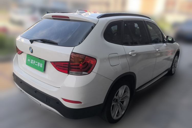 Used BMW X1 2015 sDrive18i Leading Edition Rear Right 45 Deg