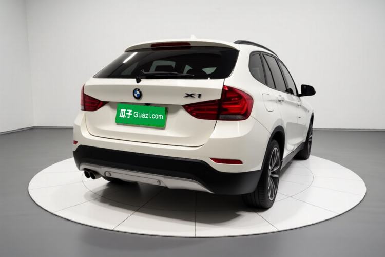 Used BMW X1 2015 sDrive18i Leading Edition Rear Right 45 Deg