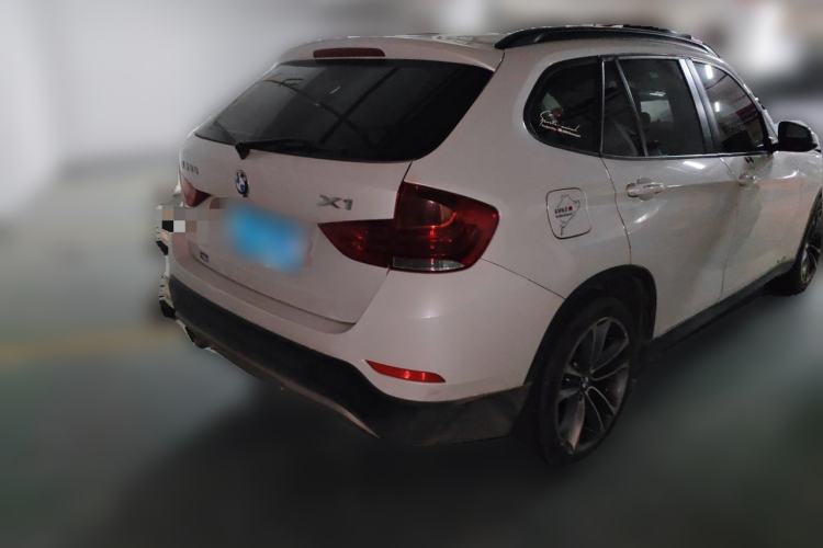 Used BMW X1 2015 sDrive18i Leading Edition Rear Right 45 Deg