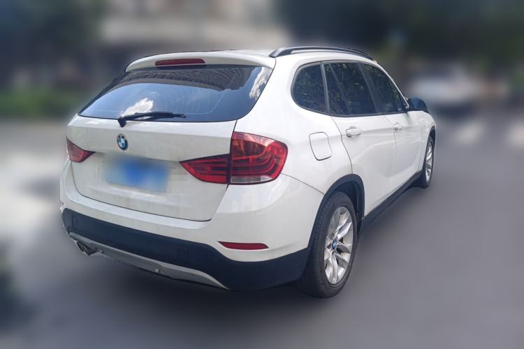 Used BMW X1 2015 sDrive18i Fashion Upgrade Edition Rear Right 45 Deg