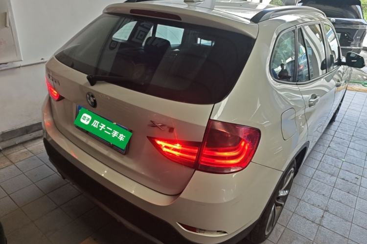 Used BMW X1 2015 sDrive18i Leading Edition Rear Right 45 Deg
