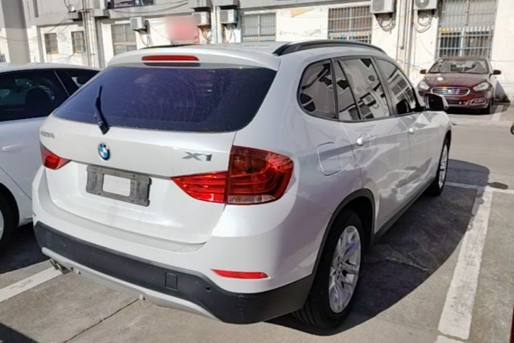 Used BMW X1 2015 sDrive18i Fashion Upgrade Edition Rear Right 45 Deg