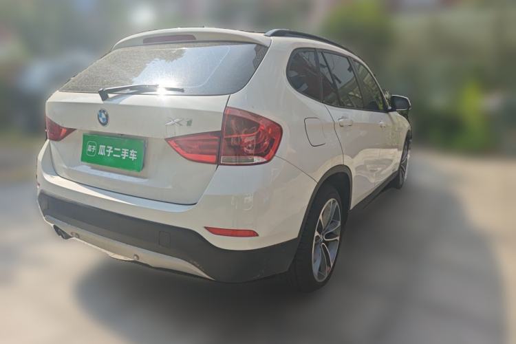 Used BMW X1 2015 sDrive18i Leading Edition Rear Right 45 Deg