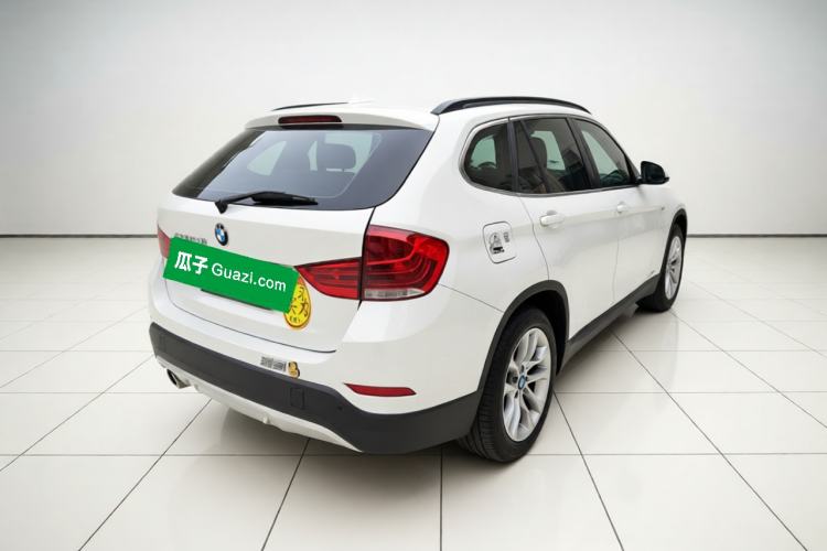 Used BMW X1 2015 sDrive18i Fashion Upgrade Edition Rear Right 45 Deg