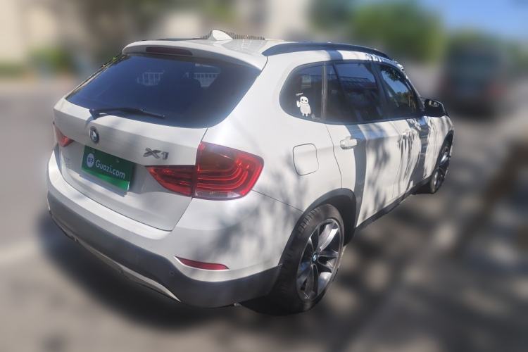 Used BMW X1 2015 sDrive18i Leading Edition Rear Right 45 Deg