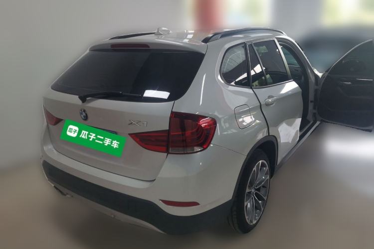 Used BMW X1 2015 sDrive18i Leading Edition Rear Right 45 Deg
