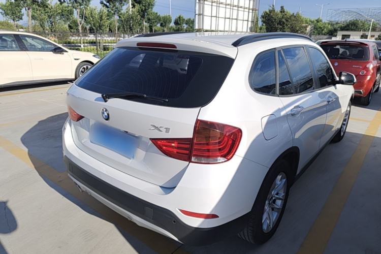 Used BMW X1 2015 sDrive18i Fashion Upgrade Edition Rear Right 45 Deg