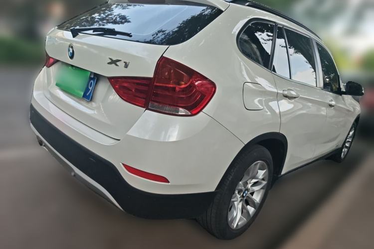 Used BMW X1 2015 sDrive18i Fashion Upgrade Edition Rear Right 45 Deg