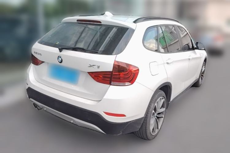 Used BMW X1 2015 sDrive18i Leading Edition Rear Right 45 Deg