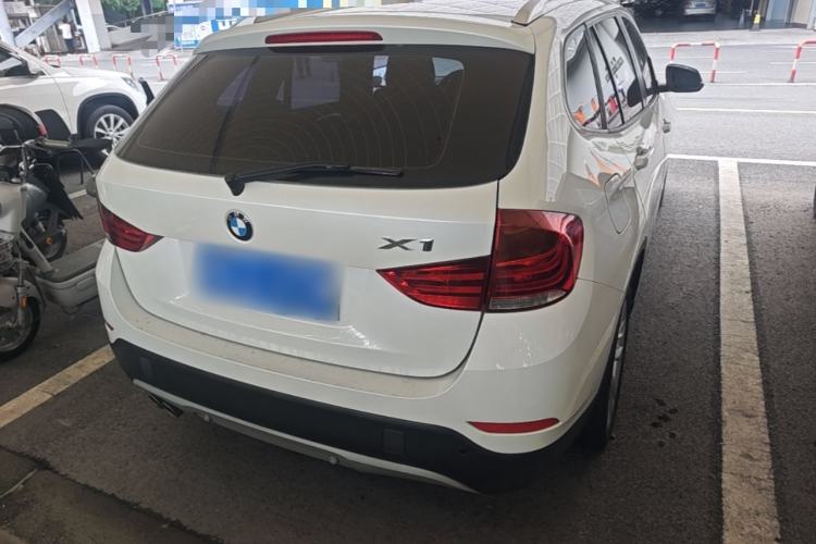 Used BMW X1 2015 sDrive18i Fashion Upgrade Edition Rear Right 45 Deg
