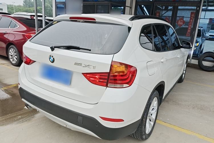 Used BMW X1 2015 sDrive18i Fashion Upgrade Edition Rear Right 45 Deg