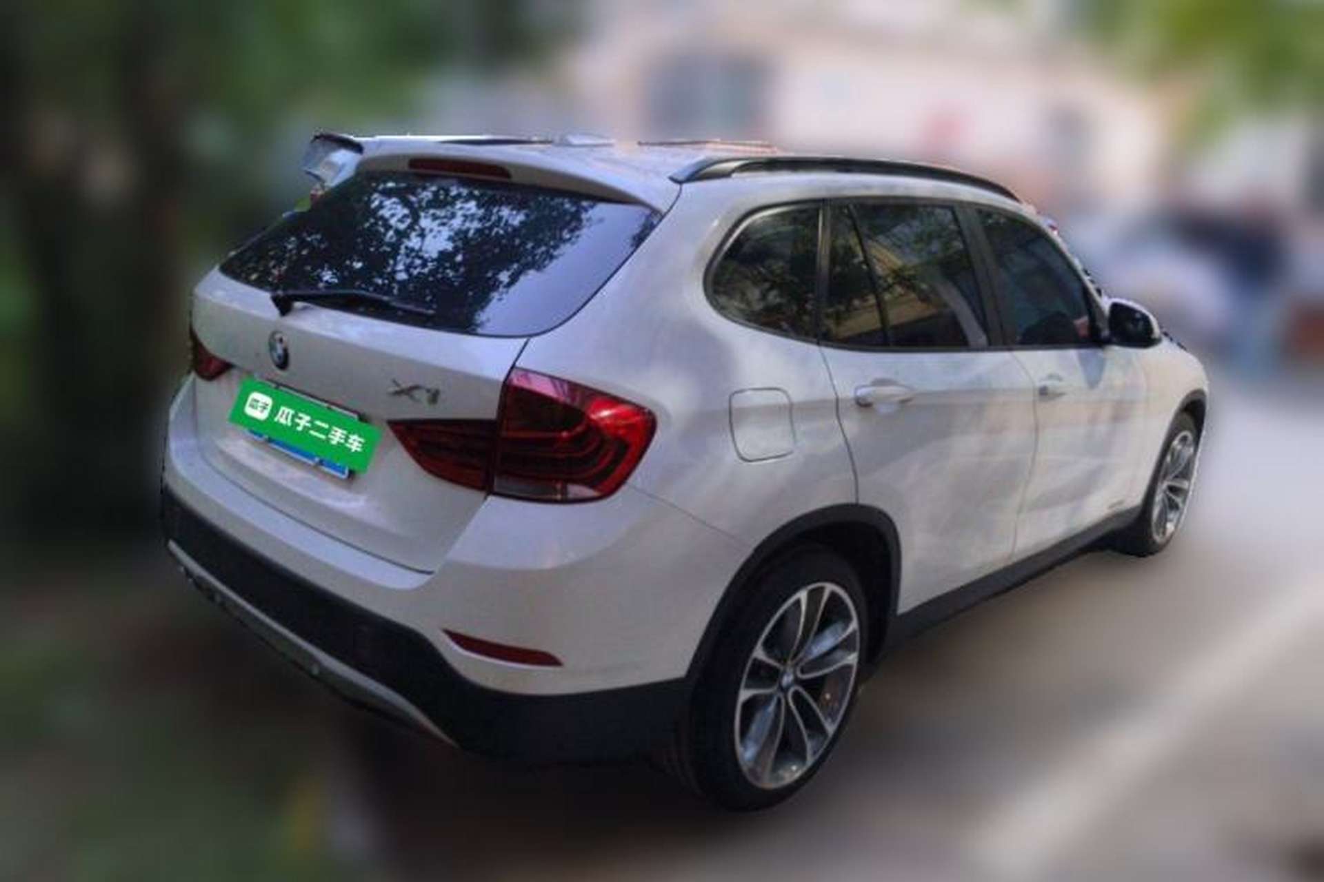 Used BMW X1 2015 sDrive18i Leading Edition Rear Right 45 Deg