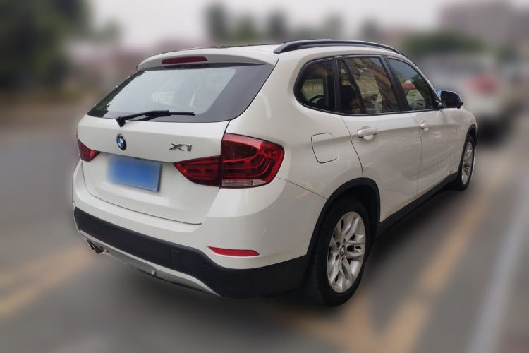 Used BMW X1 2015 sDrive18i Fashion Upgrade Edition Rear Right 45 Deg