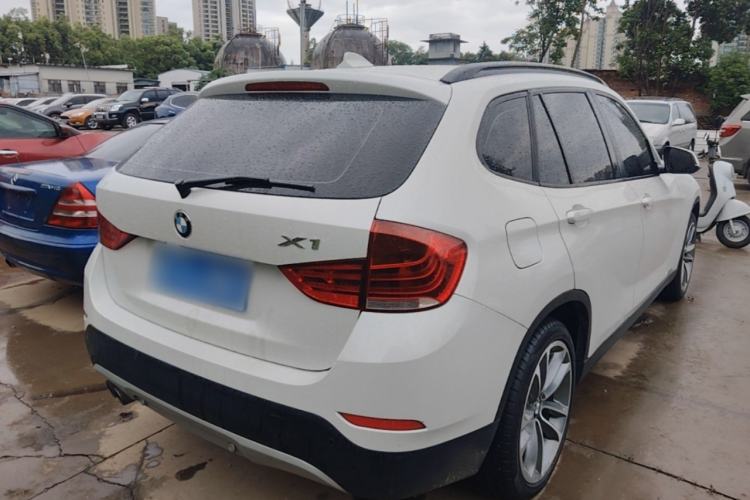 Used BMW X1 2015 sDrive18i Leading Edition Rear Right 45 Deg