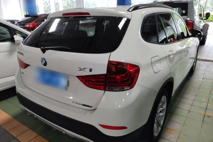 Used BMW X1 2015 sDrive18i Fashion Upgrade Edition Rear Right 45 Deg