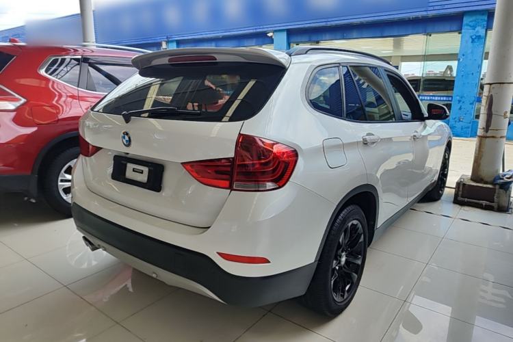 Used BMW X1 2015 sDrive18i Fashion Upgrade Edition Rear Right 45 Deg