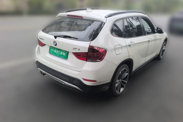 Used BMW X1 2015 sDrive18i Leading Edition Rear Right 45 Deg