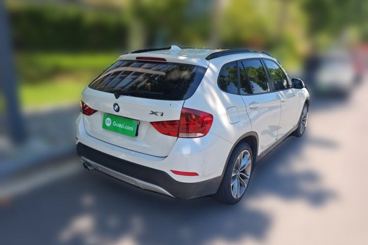 Used BMW X1 2015 sDrive18i Leading Edition Rear Right 45 Deg