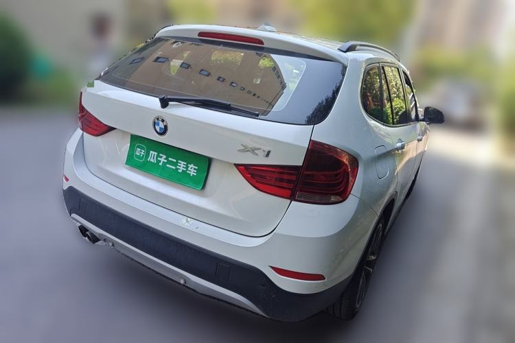 Used BMW X1 2015 sDrive18i Leading Edition Rear Right 45 Deg