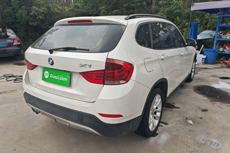 Used BMW X1 2015 sDrive18i Fashion Upgrade Edition Rear Right 45 Deg