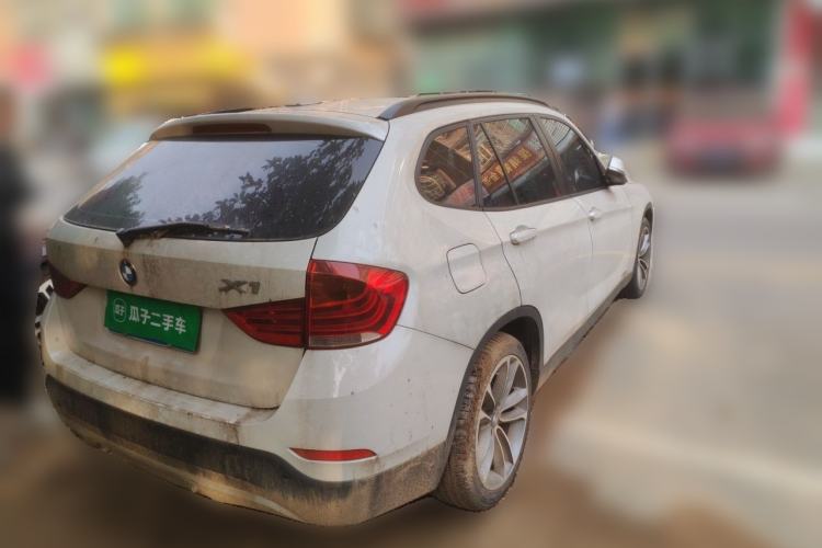 Used BMW X1 2015 sDrive18i Leading Edition Rear Right 45 Deg