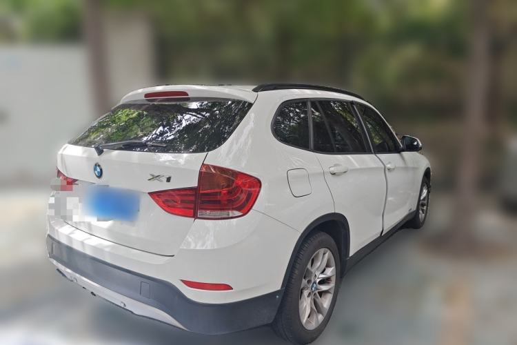 Used BMW X1 2015 sDrive18i Fashion Upgrade Edition Rear Right 45 Deg