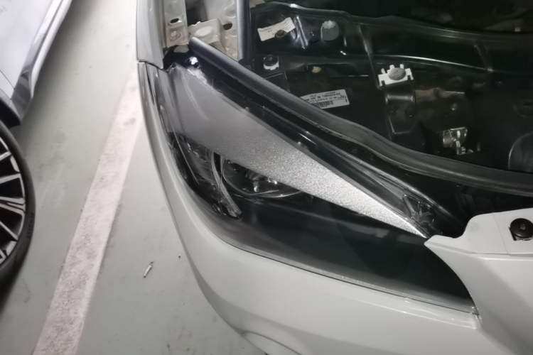 Used BMW X1 2015 sDrive18i Fashion Upgrade Edition Right Front Headlight