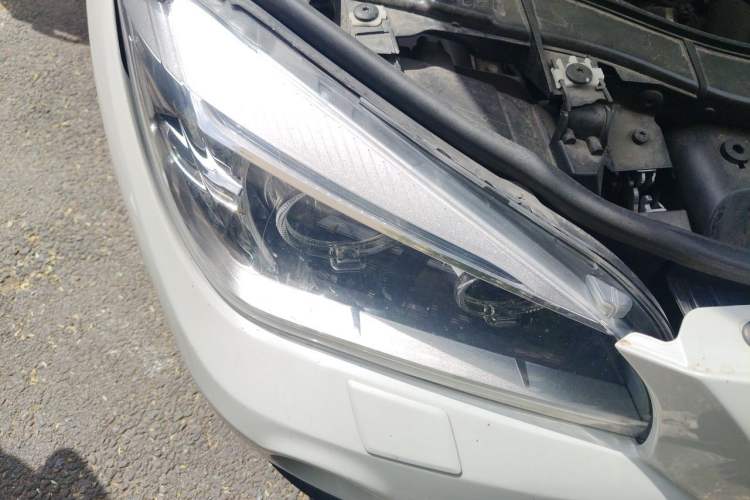 Used BMW X1 2015 sDrive18i Leading Edition Right Front Headlight