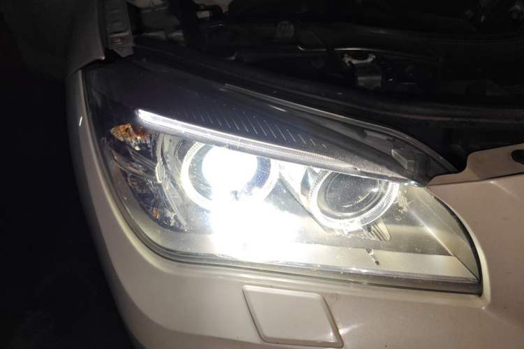 Used BMW X1 2015 sDrive18i Leading Edition Right Front Headlight