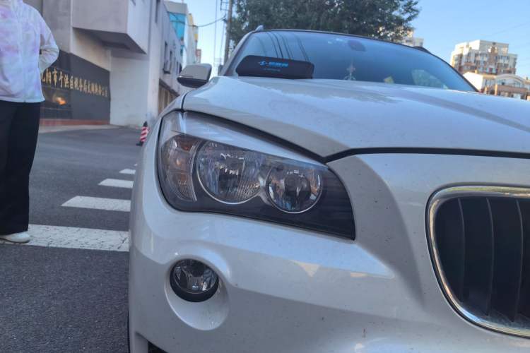 Used BMW X1 2015 sDrive18i Fashion Upgrade Edition Right Front Headlight