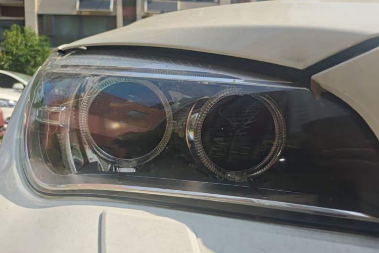 Used BMW X1 2015 sDrive18i Leading Edition Right Front Headlight