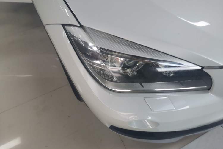 Used BMW X1 2015 sDrive18i Leading Edition Right Front Headlight